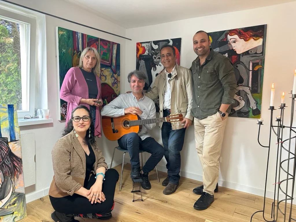 Farzaneh Ravesh in Exhibition „Intercultural Art“, May 19 and 20. 2024 in Eiterfeld