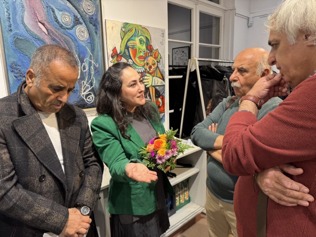 Farzaneh Ravesh in GRANDE FINALE 14.11. - 30.11.25 12-17 Uhr Vernissage 13.11. 2025, 19 Uhr